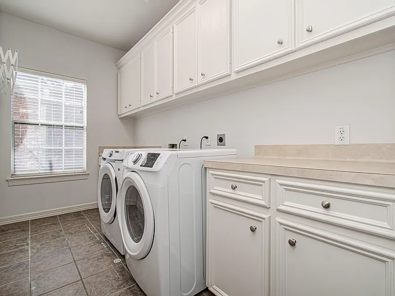 13514 Broadmeadow Ln — Photo 36
