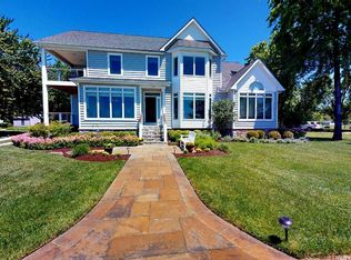 317 Bay Dr, Stevensville, MD