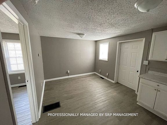 3rd image of 402 S 10th St #C