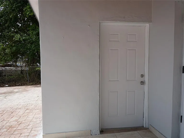 12455 SW 185th Ter #1 — Photo 3