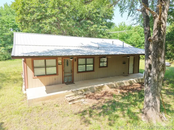 9420 E 120th Rd, Dustin, OK 74839