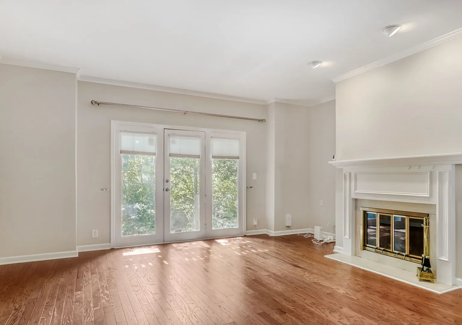 Spacious 2-Bedroom, 2-Bath Condo with Pool in Nashville — Photo 1
