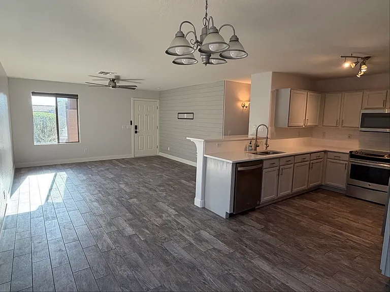 35295 N Aubrac Cir — Photo 3