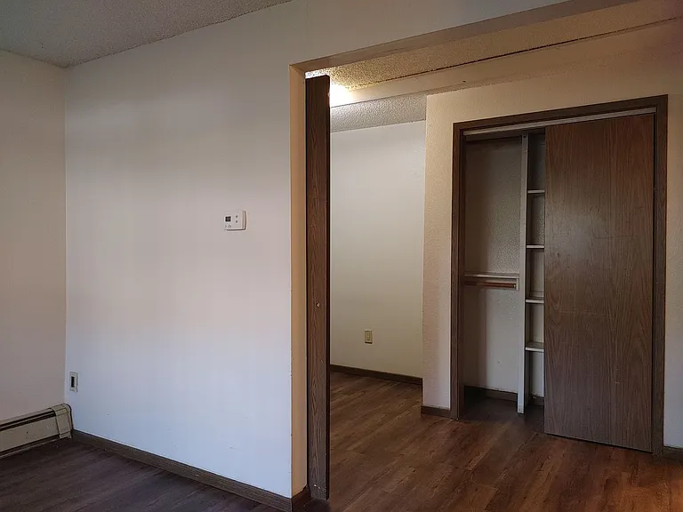 415 S. Van Buren Street — Photo 26