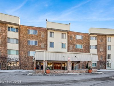 841 N York Rd #327, Elmhurst, IL, 60126