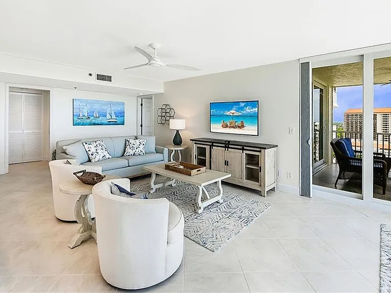 5550 Heron Point Dr #1702 — Photo 2