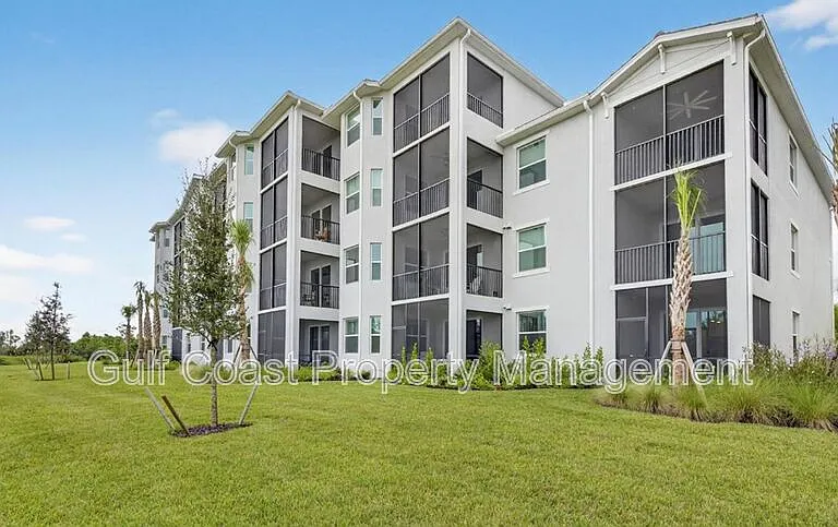 14201 Heritage Landing Blvd #1312 — Photo 2