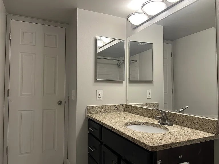 Dover Hills Apartments — Photo 62