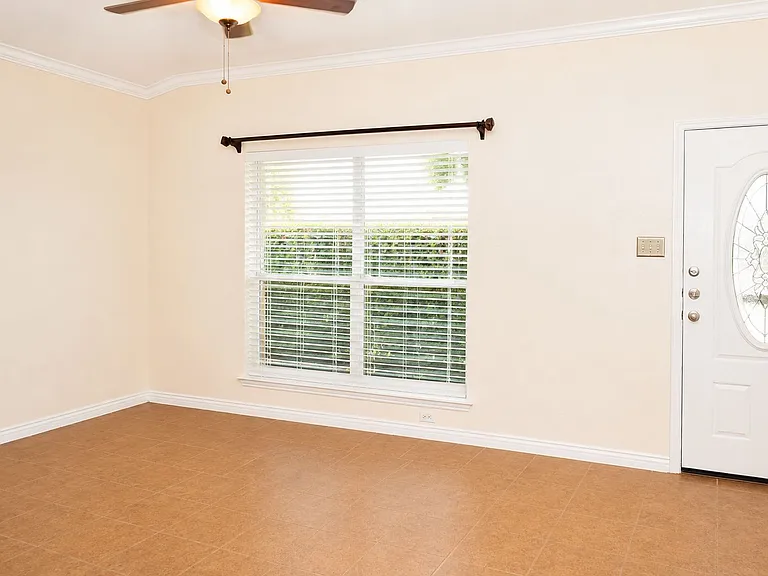 5803 Siltstone Loop — Photo 7