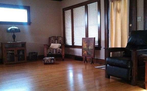 5th image of 670 North St