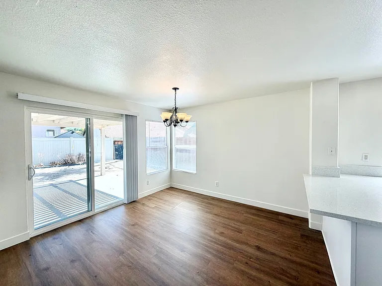 15854 Pampas Ct — Photo 9