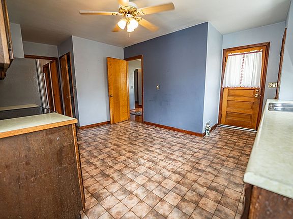 4th image of 368 Orchard Ln