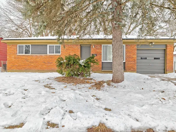 6133 Palmetto Dr, Mount Morris, MI 48458