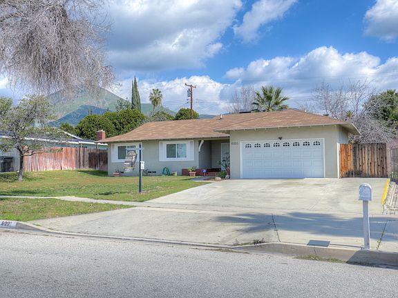 3rd image of 6001 Arden Ave