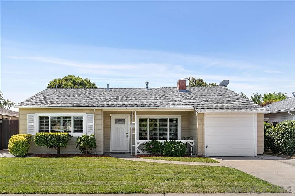1772 Dale Ave photo 1