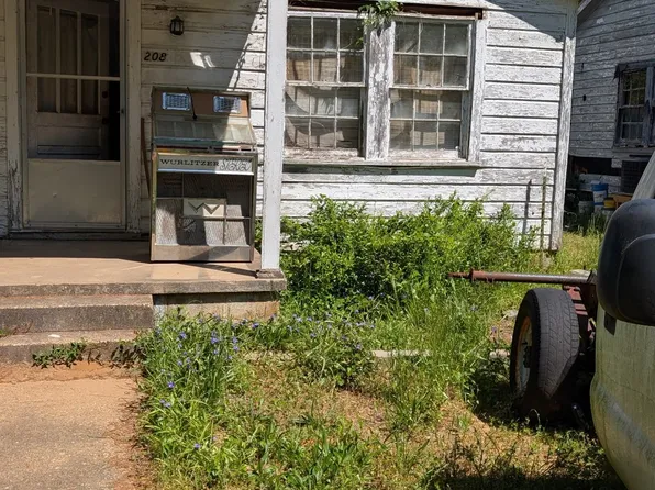 208 Rosedale Ave, Selma, AL 36703