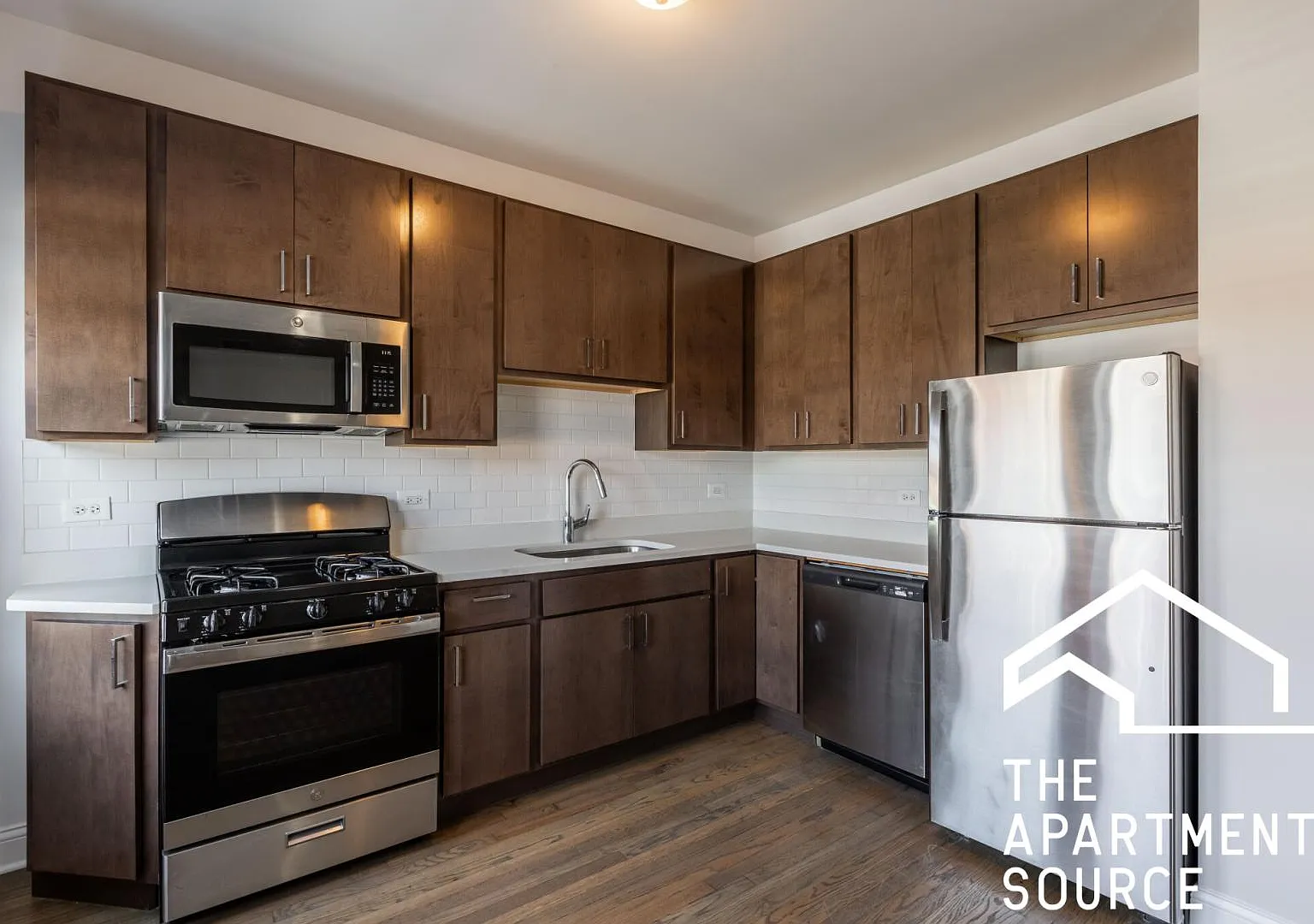 3407 West Fullerton Avenue #3D — Photo 3