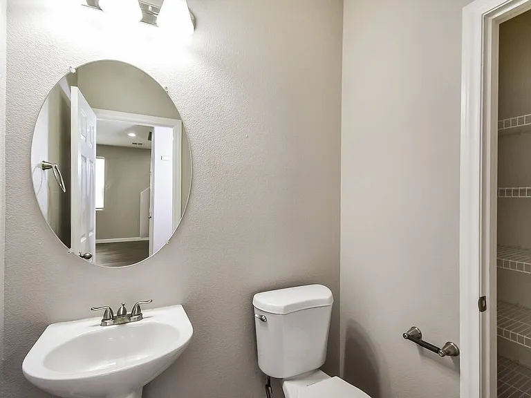 9521 Colorado Blue St — Photo 16