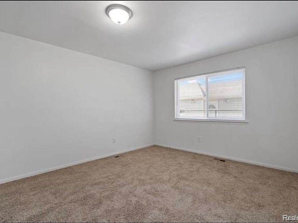 21078 Mitchelldale Ave, photo 8