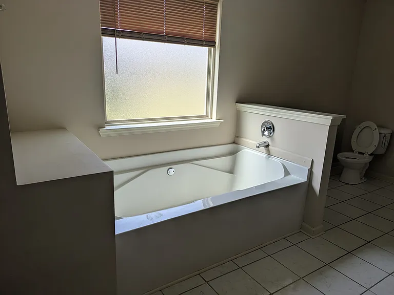 108 Blue Spruce Dr — Photo 18