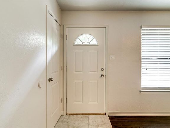 5th image of 2708 Livingston Ave