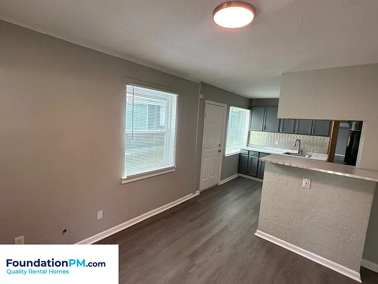 869 N Bingham St #1 — Photo 6