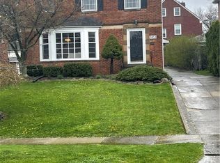 3853 Meadowbrook Blvd, University Heights, OH 44118