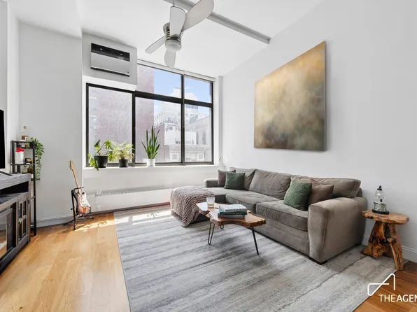 372 5th Avenue image 1 of 13