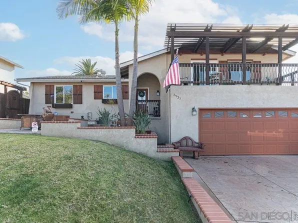 3937 Wooster Dr, Oceanside, CA 92056