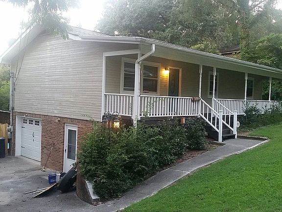 3rd image of 3710 Mary Anna Dr
