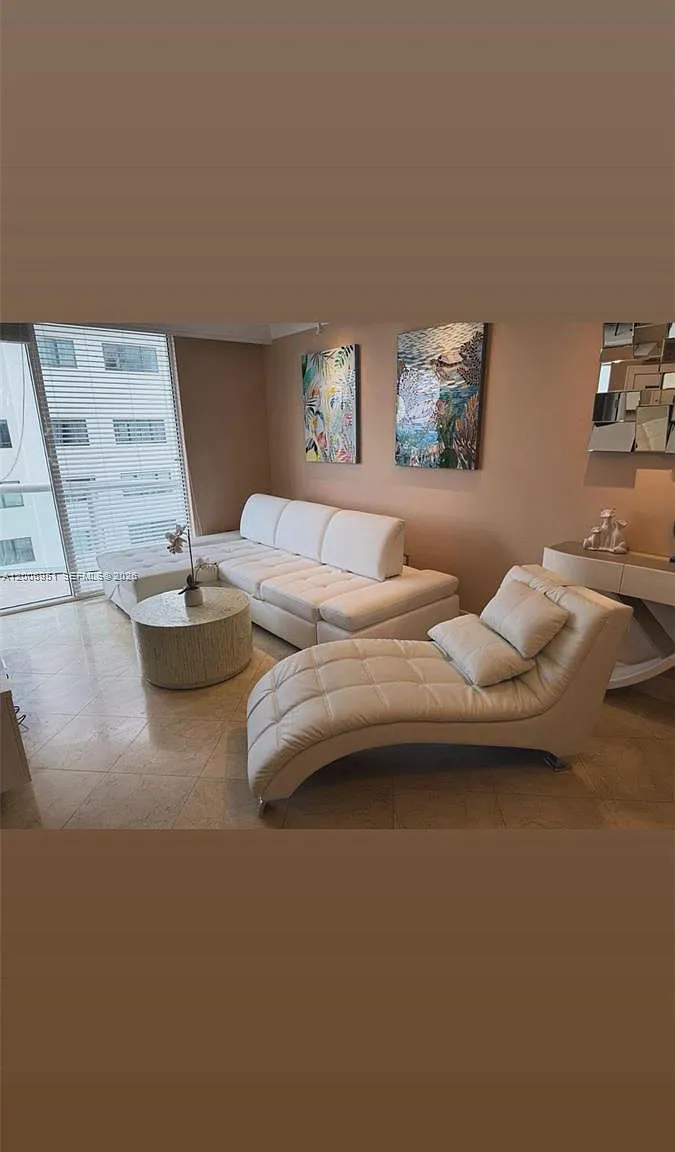 Akoya Condo — Photo 4