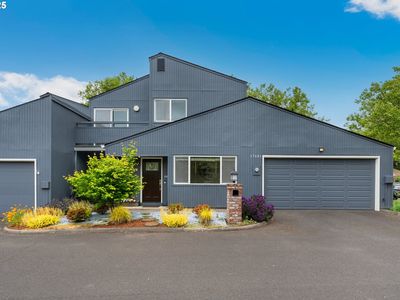 17601 NW Rolling Hill Ln, Beaverton, OR, 97006
