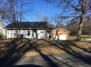 18 Bluemer Rd, Southampton, MA 01073