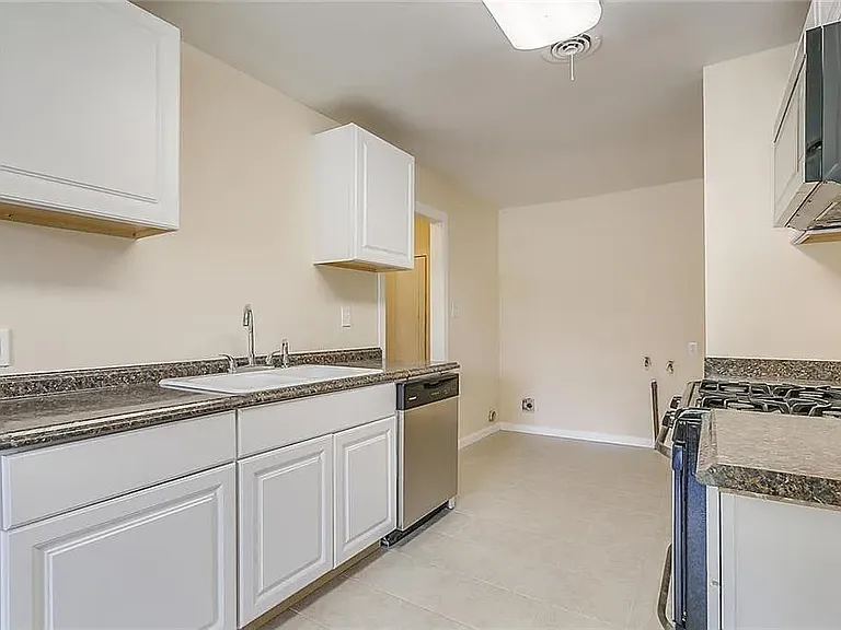 2709 New York Ave — Photo 10