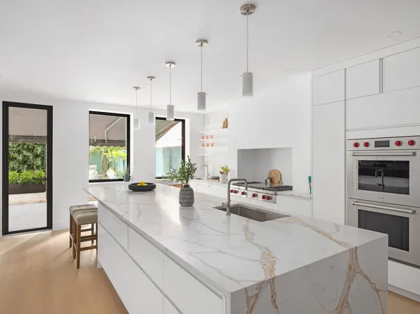 53 West 85th Street image 7 of 36