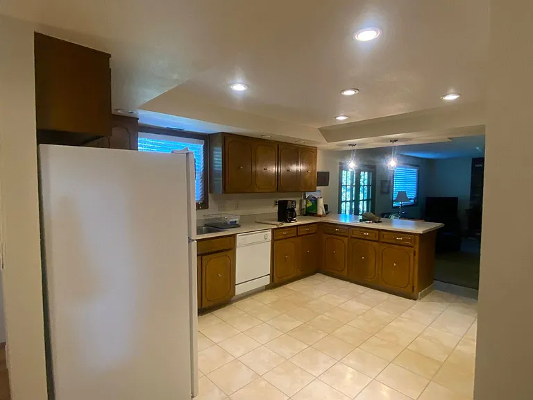 12912 NE 7th Ave — Photo 13