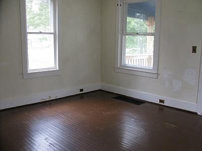 5th image of 137 1st Ave