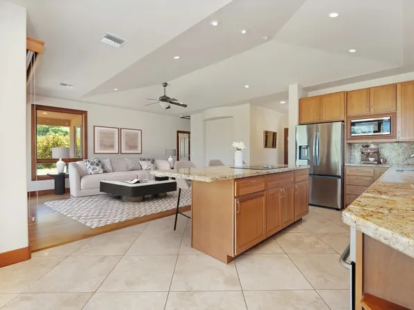 44 Lau Niu Way, Lahaina, HI 96761