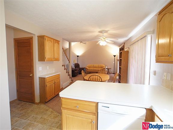 3rd image of 4615 N 145th Cir
