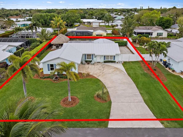 8742 SE Sandcastle Circle, Hobe Sound, FL 33455