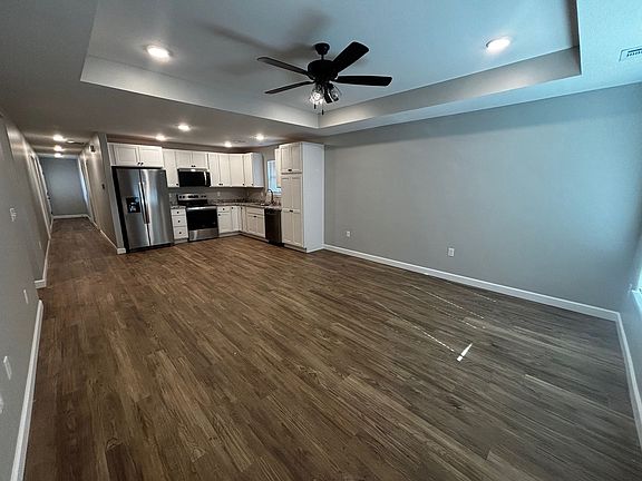 2nd image of 1610 Green Valley Cir