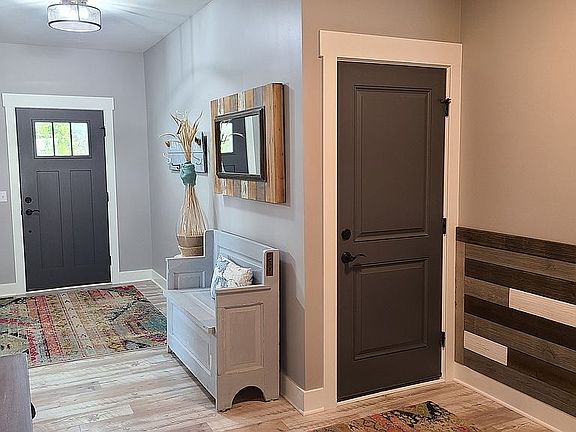 Front entry/garage entry