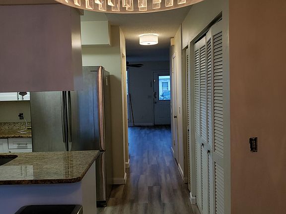 5th image of 5716 Bratton Dr