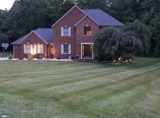 415 Huckleberry Ln, London, KY 40744