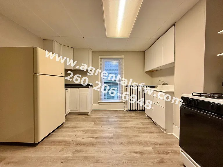 912 Savilla Ave — Photo 3