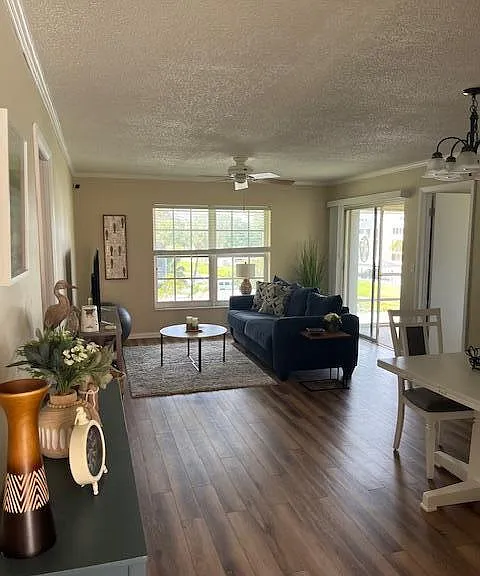 5500 Tamberlane Cir #305 — Photo 3