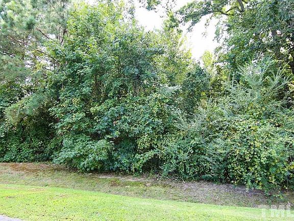 4th image of 272 Cedar Springs Dr