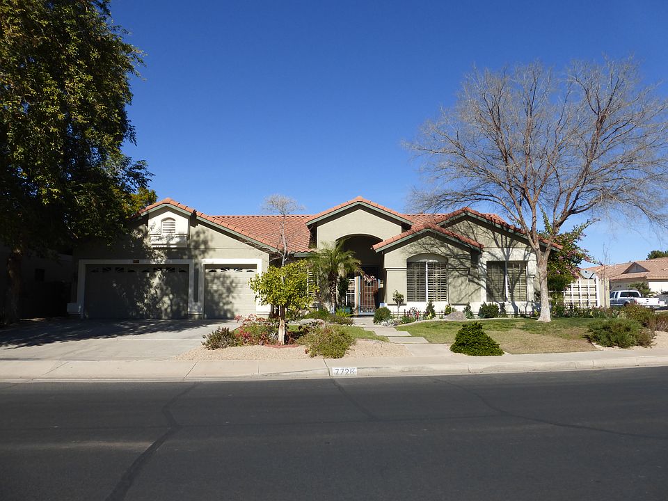 1st image of 7726 W Country Gables Dr