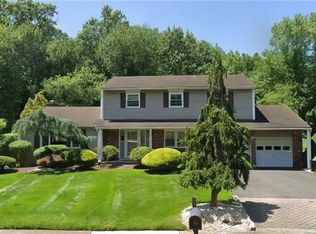 50 Valley Forge Dr, East Brunswick, NJ 08816