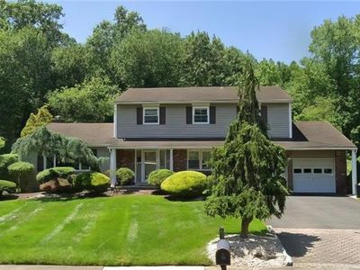 50 Valley Forge Dr, East Brunswick, NJ, 08816